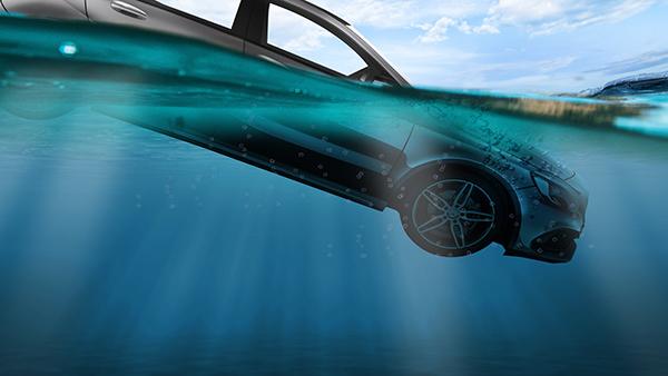 Cara Meloloskan Diri dari Mobil yang Tenggelam
